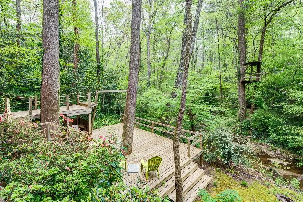 960 Winding Creek Trail, Sandy Springs, Georgia 30328, 5 Bedrooms Bedrooms, ,5 BathroomsBathrooms,Residential,Sold,960 Winding Creek Trail,5742008