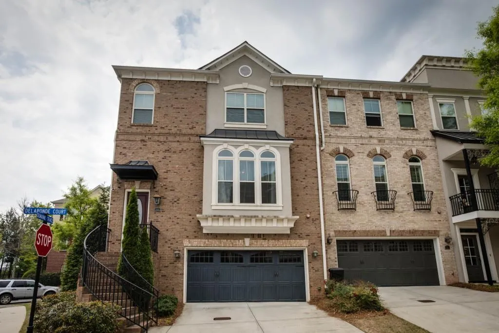 943 Delaronde Court, Atlanta, Georgia 30328, 4 Bedrooms Bedrooms, ,3 BathroomsBathrooms,Residential,Sold,943 Delaronde Court,5839373 943 Delaronde Court, Atlanta, Georgia 30328, 4 Bedrooms Bedrooms, ,3 BathroomsBathrooms,Residential,Sold,943 Delaronde Court,5839373