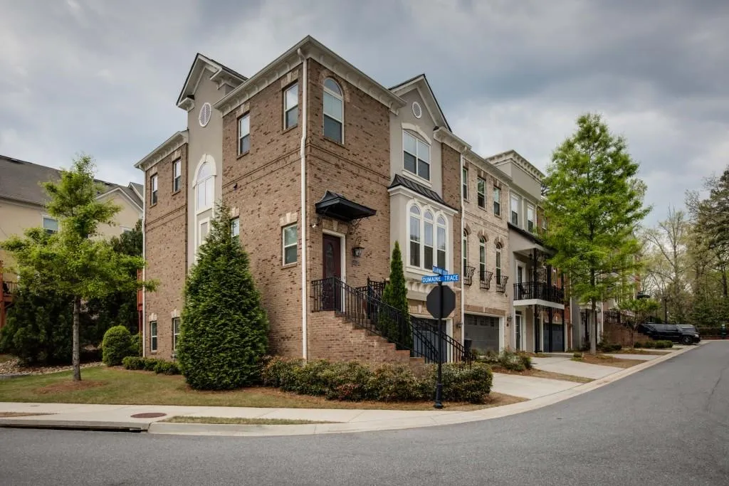 943 Delaronde Court, Atlanta, Georgia 30328, 4 Bedrooms Bedrooms, ,3 BathroomsBathrooms,Residential,Sold,943 Delaronde Court,5839373 943 Delaronde Court, Atlanta, Georgia 30328, 4 Bedrooms Bedrooms, ,3 BathroomsBathrooms,Residential,Sold,943 Delaronde Court,5839373