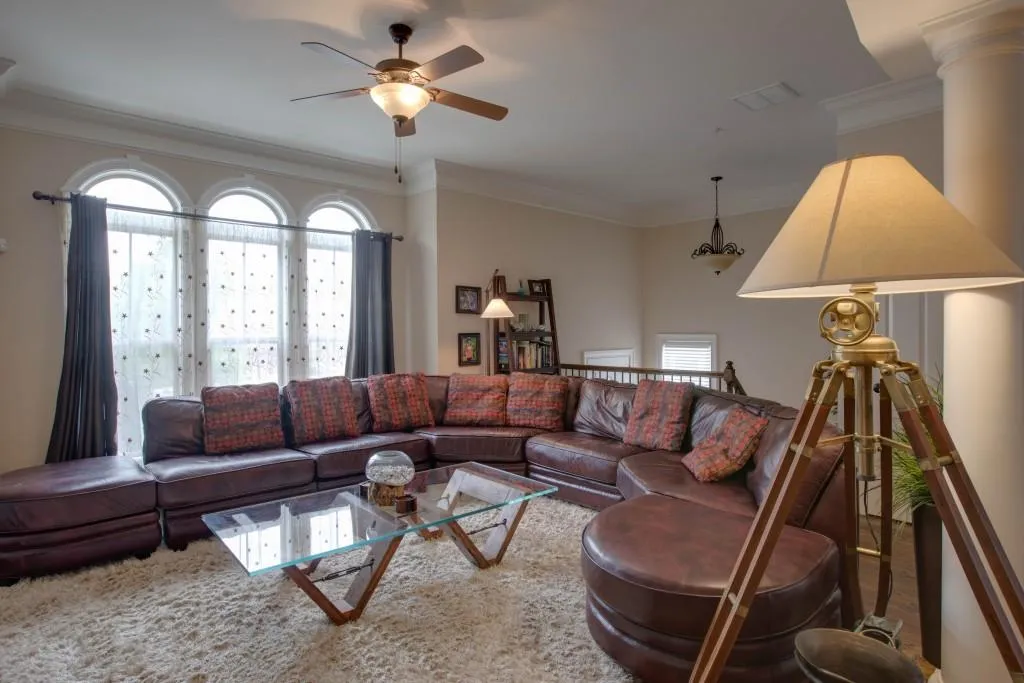 943 Delaronde Court, Atlanta, Georgia 30328, 4 Bedrooms Bedrooms, ,3 BathroomsBathrooms,Residential,Sold,943 Delaronde Court,5839373 943 Delaronde Court, Atlanta, Georgia 30328, 4 Bedrooms Bedrooms, ,3 BathroomsBathrooms,Residential,Sold,943 Delaronde Court,5839373