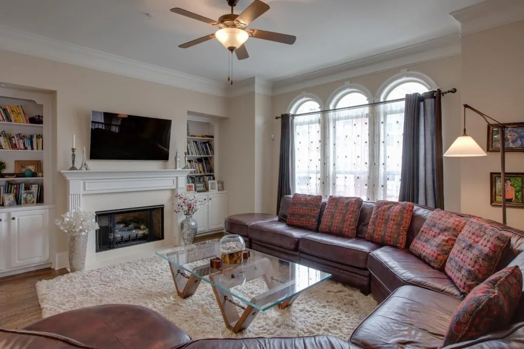 943 Delaronde Court, Atlanta, Georgia 30328, 4 Bedrooms Bedrooms, ,3 BathroomsBathrooms,Residential,Sold,943 Delaronde Court,5839373 943 Delaronde Court, Atlanta, Georgia 30328, 4 Bedrooms Bedrooms, ,3 BathroomsBathrooms,Residential,Sold,943 Delaronde Court,5839373