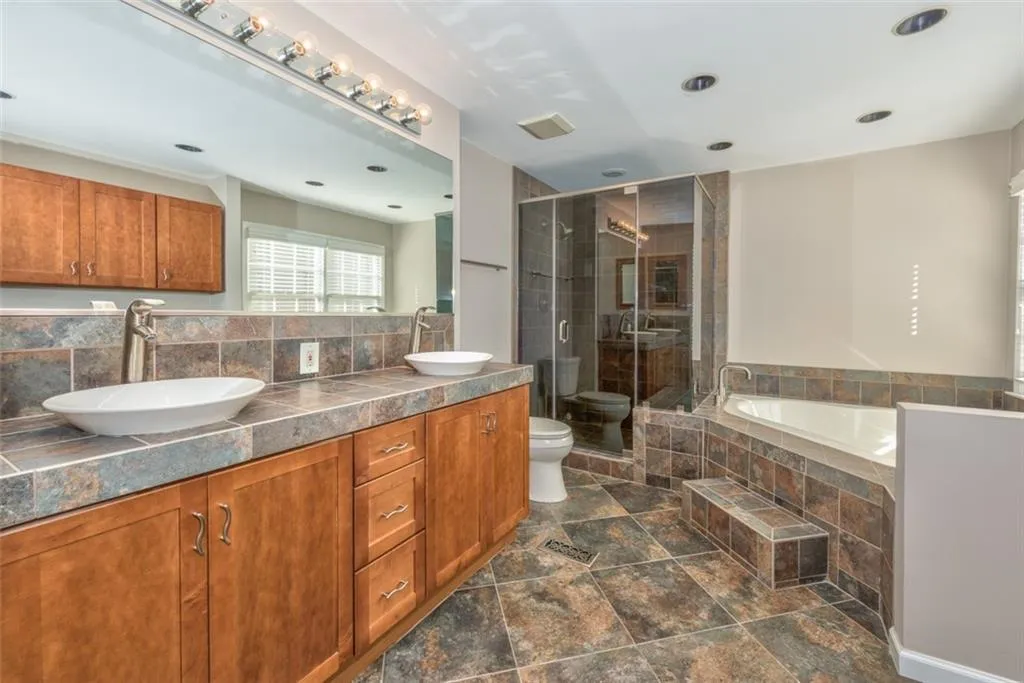 670 Corbin Lake Court Unit 0, Atlanta, Georgia 30350, 3 Bedrooms Bedrooms, ,3 BathroomsBathrooms,Residential,Sold,670 Corbin Lake Court Unit 0,5654017