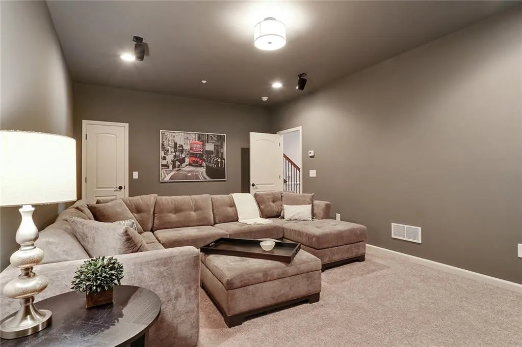 963 Thibideau Court Unit 963, Sandy Springs, Georgia 30328, 4 Bedrooms Bedrooms, ,3 BathroomsBathrooms,Residential,Sold,963 Thibideau Court Unit 963,5826395