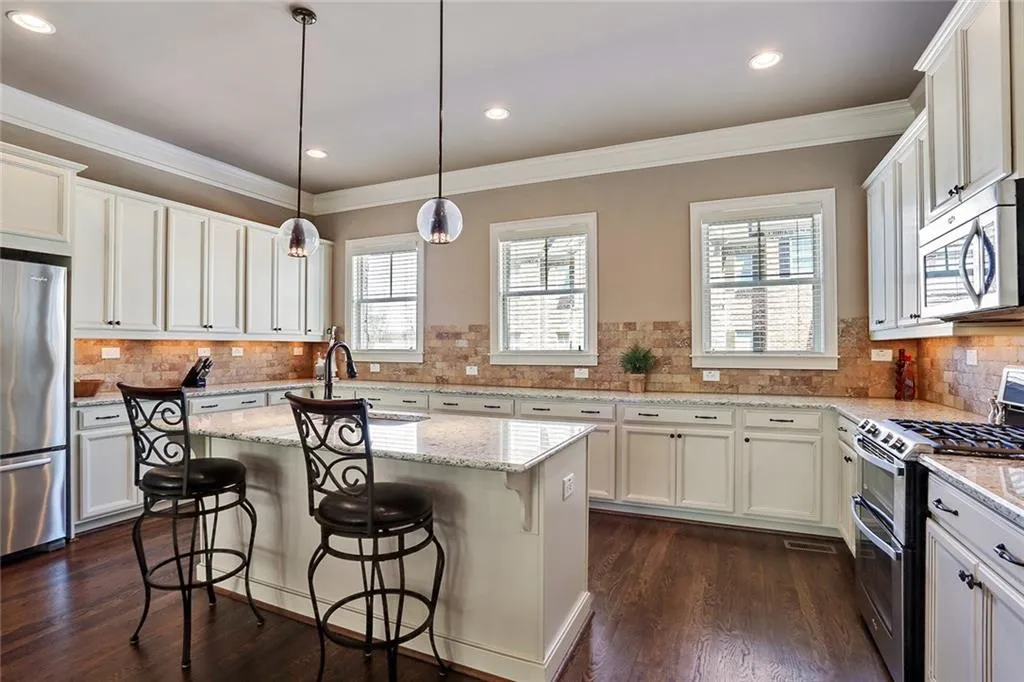 963 Thibideau Court Unit 963, Sandy Springs, Georgia 30328, 4 Bedrooms Bedrooms, ,3 BathroomsBathrooms,Residential,Sold,963 Thibideau Court Unit 963,5826395