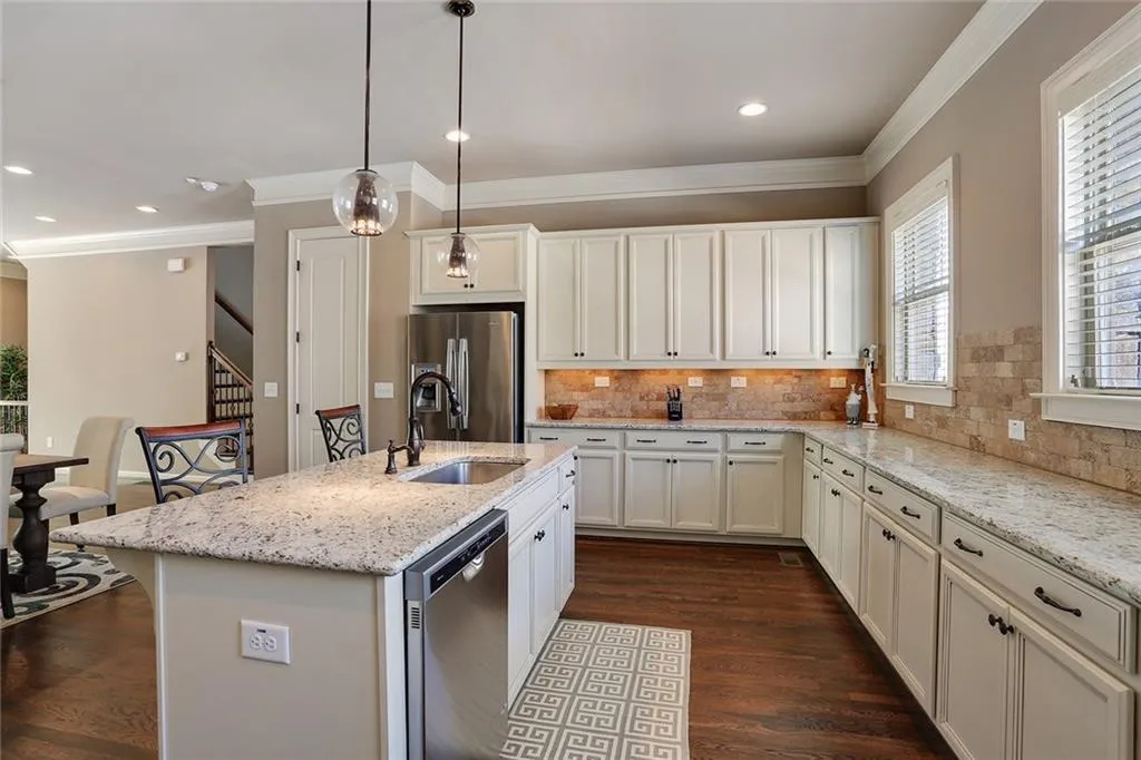 963 Thibideau Court Unit 963, Sandy Springs, Georgia 30328, 4 Bedrooms Bedrooms, ,3 BathroomsBathrooms,Residential,Sold,963 Thibideau Court Unit 963,5826395