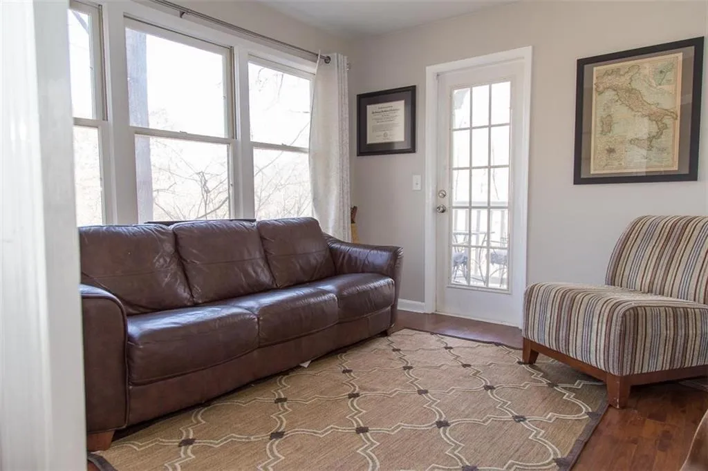 807 Camden Court, Sandy Springs, Georgia 30327, 2 Bedrooms Bedrooms, ,2 BathroomsBathrooms,Residential,Sold,807 Camden Court,5652525