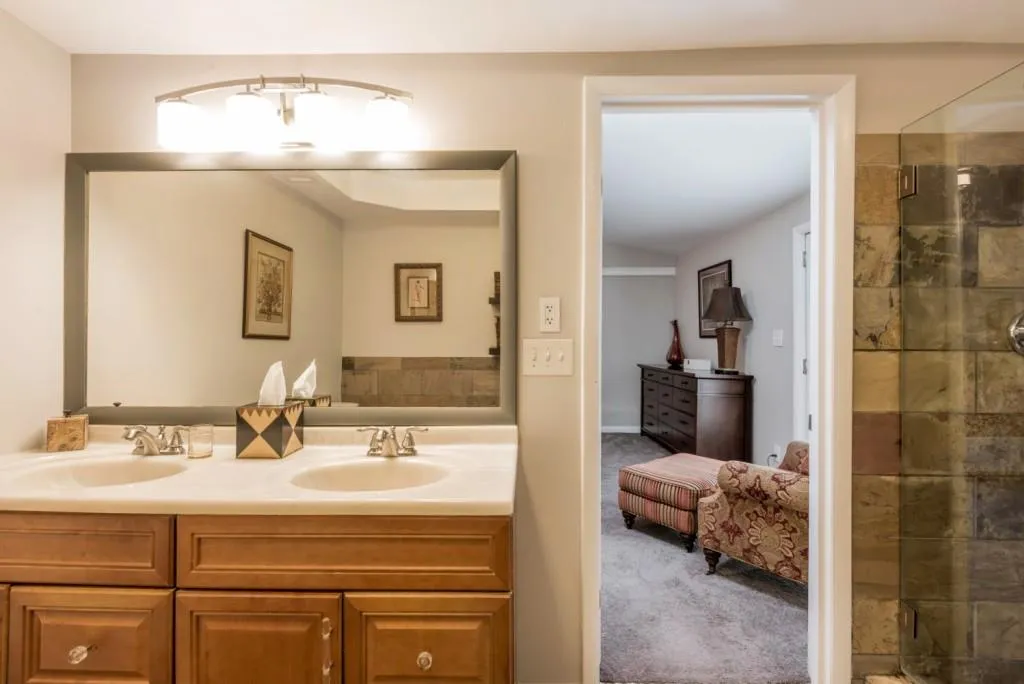 1165 N Winding Creek Trail N, Sandy Springs, Georgia 30328, 5 Bedrooms Bedrooms, ,4 BathroomsBathrooms,Residential,Sold,1165 N Winding Creek Trail N,5989068