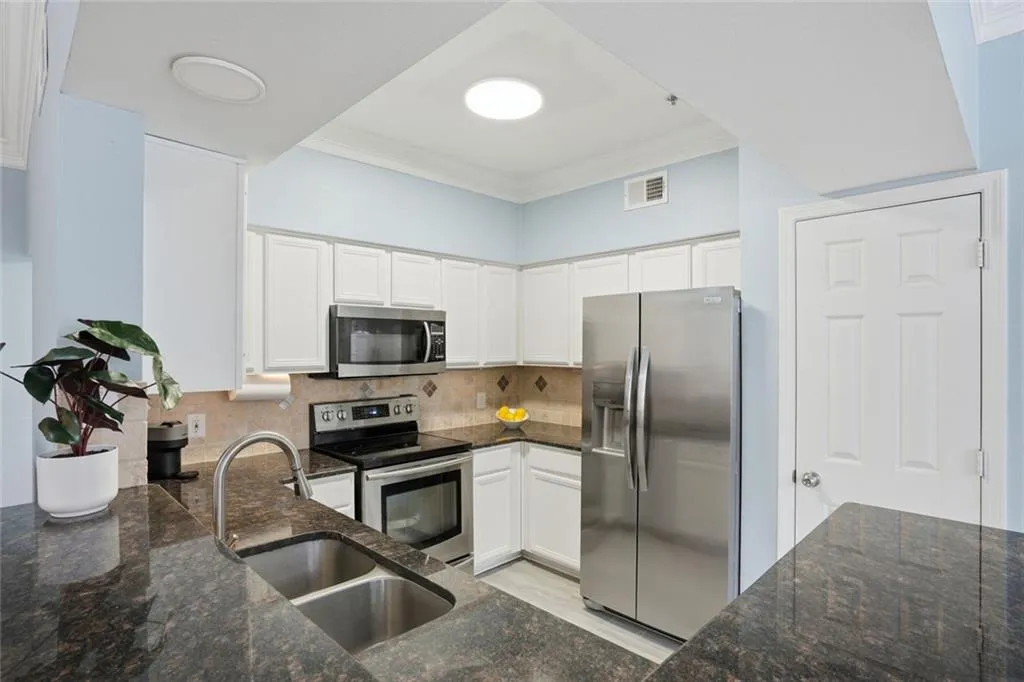 Recessed Ceiling, Pantry & More