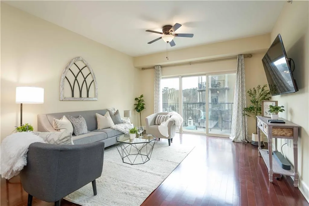 200 River Vista Drive Unit 532, Atlanta, Georgia 30339, 1 Bedroom Bedrooms, ,1 BathroomBathrooms,Residential,Sold,200 River Vista Drive Unit 532,7505446