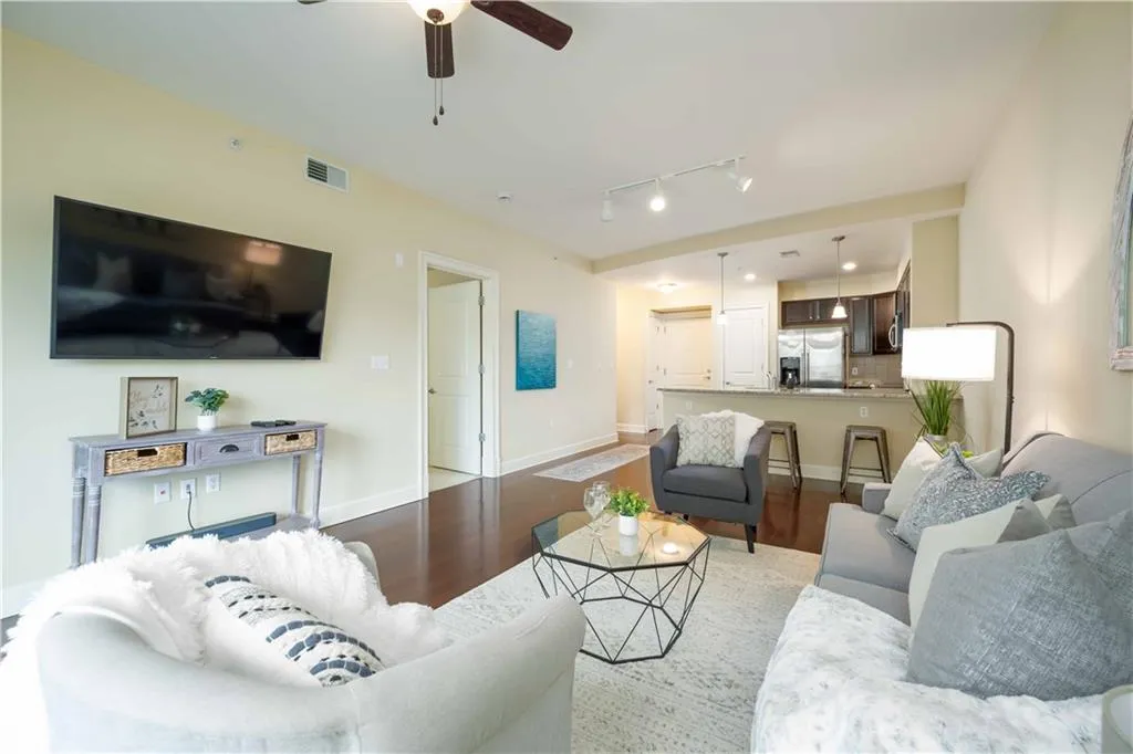 200 River Vista Drive Unit 532, Atlanta, Georgia 30339, 1 Bedroom Bedrooms, ,1 BathroomBathrooms,Residential,Sold,200 River Vista Drive Unit 532,7505446