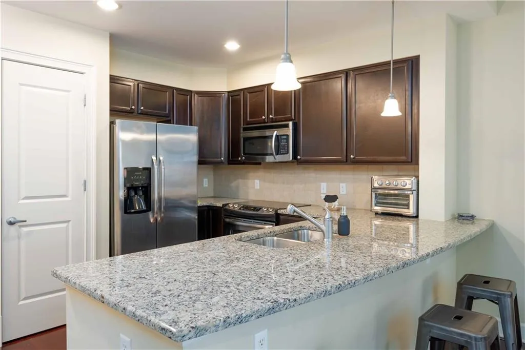 200 River Vista Drive Unit 532, Atlanta, Georgia 30339, 1 Bedroom Bedrooms, ,1 BathroomBathrooms,Residential,Sold,200 River Vista Drive Unit 532,7505446