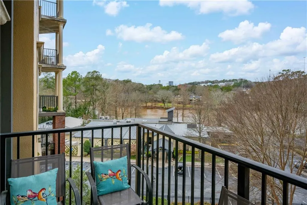 200 River Vista Drive Unit 532, Atlanta, Georgia 30339, 1 Bedroom Bedrooms, ,1 BathroomBathrooms,Residential,Sold,200 River Vista Drive Unit 532,7505446