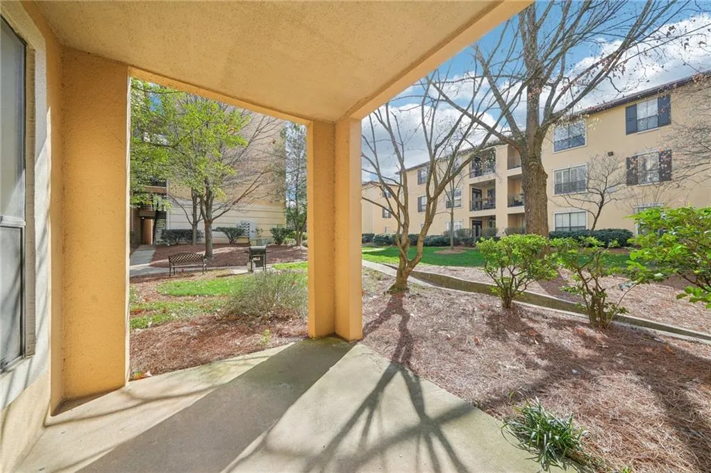 3777 Peachtree Road Ne Unit 1007, Atlanta, Georgia 30319, 2 Bedrooms Bedrooms, ,2 BathroomsBathrooms,Residential,For Sale,3777 Peachtree Road Ne Unit 1007,7625499