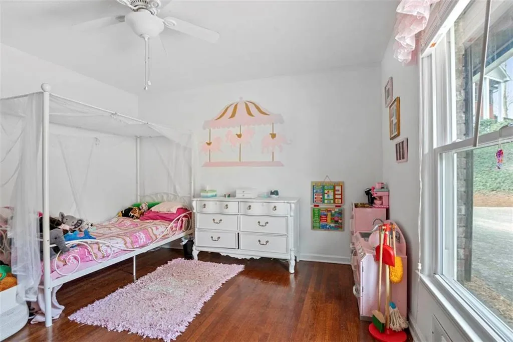 325 Westerhall Court, Atlanta, Georgia 30328, 3 Bedrooms Bedrooms, ,2 BathroomsBathrooms,Residential,Sold,325 Westerhall Court,7005042