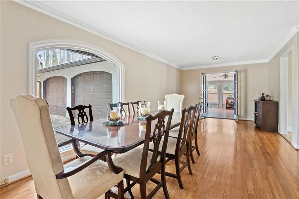 325 Westerhall Court, Atlanta, Georgia 30328, 3 Bedrooms Bedrooms, ,2 BathroomsBathrooms,Residential,Sold,325 Westerhall Court,7005042