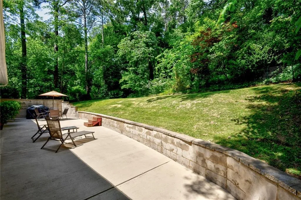 6870 Sunny Brook Lane, Atlanta, Georgia 30328, 4 Bedrooms Bedrooms, ,3 BathroomsBathrooms,Residential,Sold,6870 Sunny Brook Lane,6725209