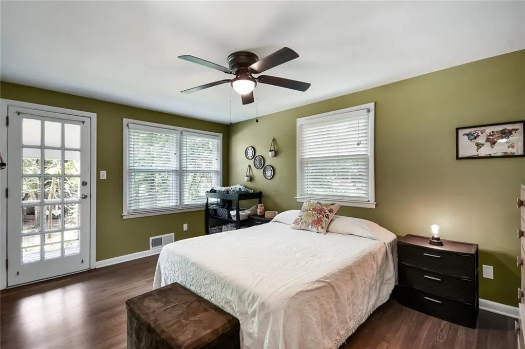 6870 Sunny Brook Lane, Atlanta, Georgia 30328, 4 Bedrooms Bedrooms, ,3 BathroomsBathrooms,Residential,Sold,6870 Sunny Brook Lane,6725209