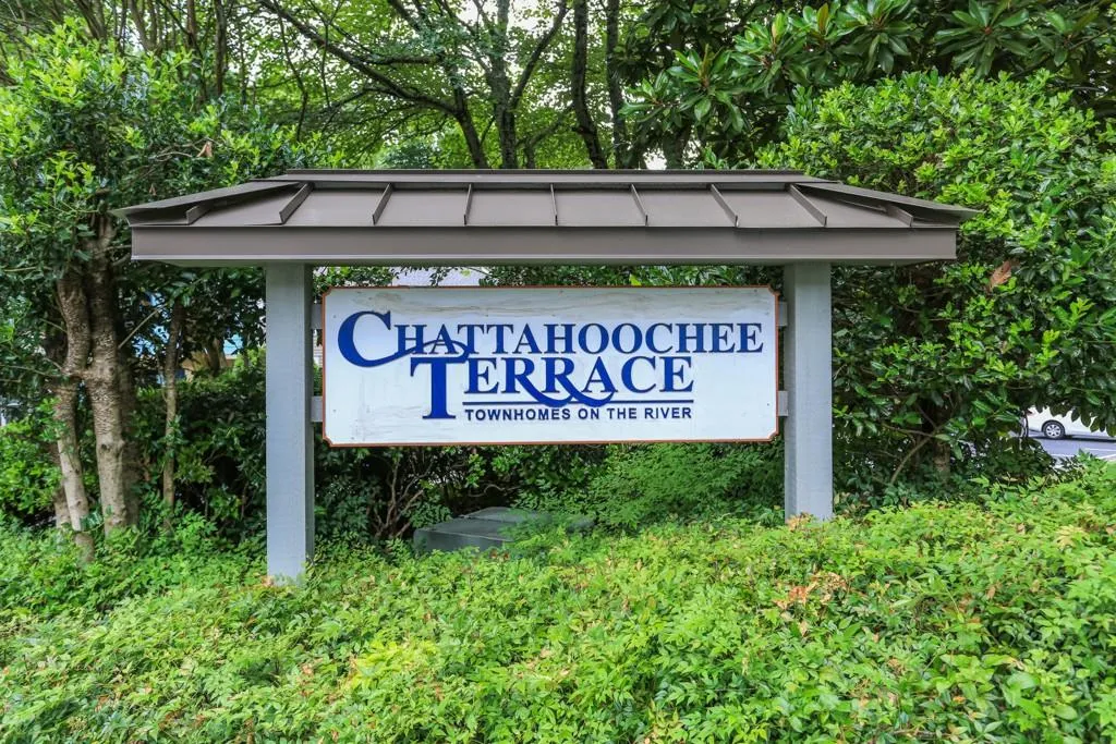 2304 Queen Anne Court, Sandy Springs, Georgia 30350, 2 Bedrooms Bedrooms, ,2 BathroomsBathrooms,Residential,Sold,2304 Queen Anne Court,6572976