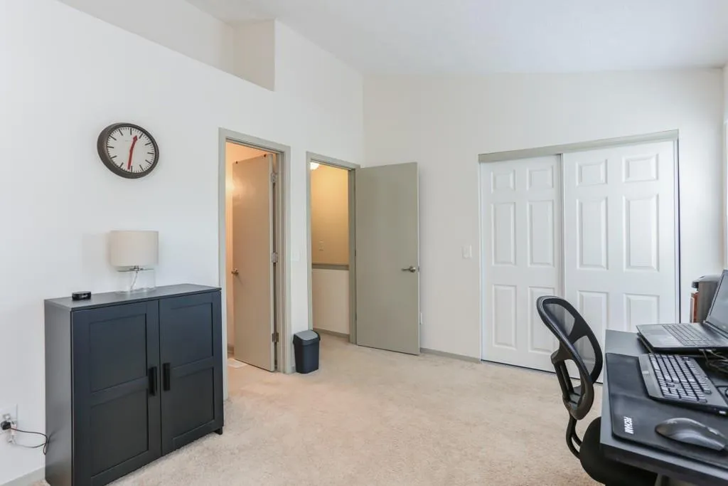 2304 Queen Anne Court, Sandy Springs, Georgia 30350, 2 Bedrooms Bedrooms, ,2 BathroomsBathrooms,Residential,Sold,2304 Queen Anne Court,6572976