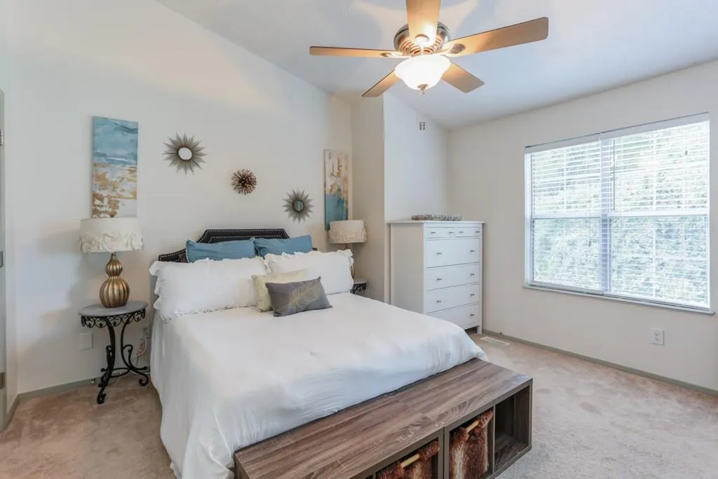 2304 Queen Anne Court, Sandy Springs, Georgia 30350, 2 Bedrooms Bedrooms, ,2 BathroomsBathrooms,Residential,Sold,2304 Queen Anne Court,6572976