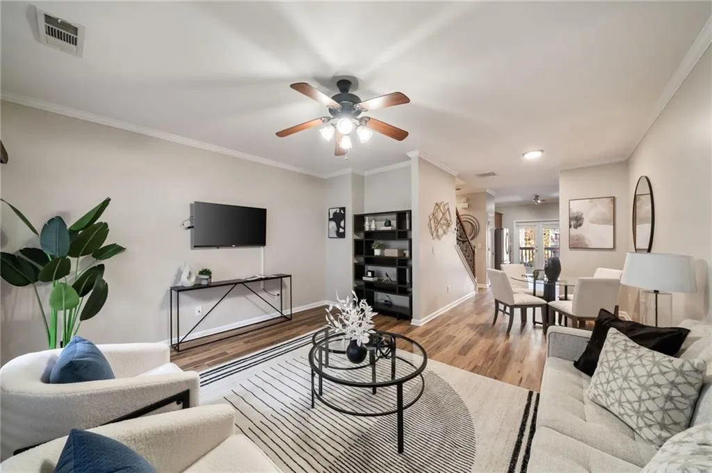 1096 Liberty Parkway Nw, Atlanta, Georgia 30318, 3 Bedrooms Bedrooms, ,3 BathroomsBathrooms,Residential,For Sale,1096 Liberty Parkway Nw,7537828