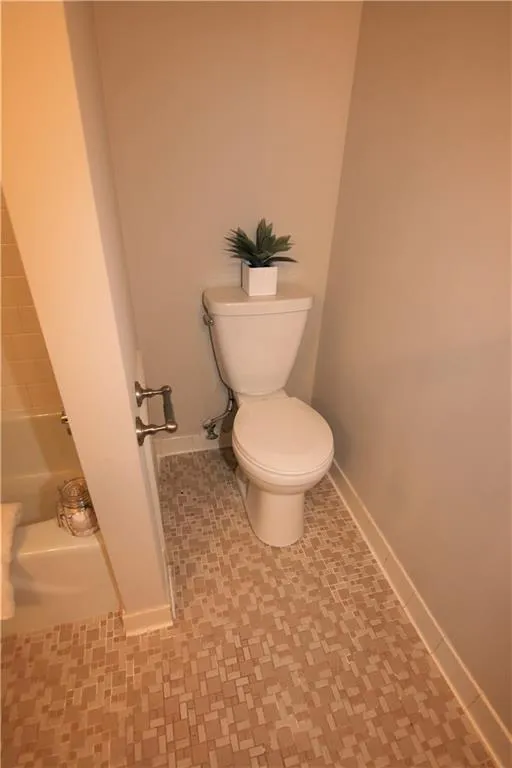 6851 Roswell Road Ne Unit F2, Atlanta, Georgia 30328, 2 Bedrooms Bedrooms, ,2 BathroomsBathrooms,Residential,Sold,6851 Roswell Road Ne Unit F2,5879922