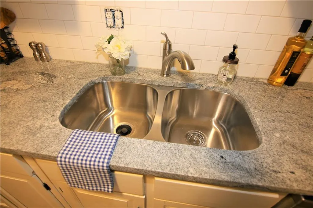 6851 Roswell Road Ne Unit F2, Atlanta, Georgia 30328, 2 Bedrooms Bedrooms, ,2 BathroomsBathrooms,Residential,Sold,6851 Roswell Road Ne Unit F2,5879922