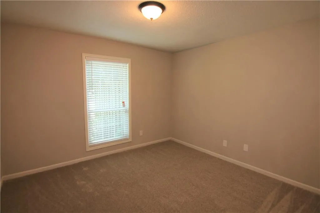 6851 Roswell Road Ne Unit F2, Atlanta, Georgia 30328, 2 Bedrooms Bedrooms, ,2 BathroomsBathrooms,Residential,Sold,6851 Roswell Road Ne Unit F2,5879922