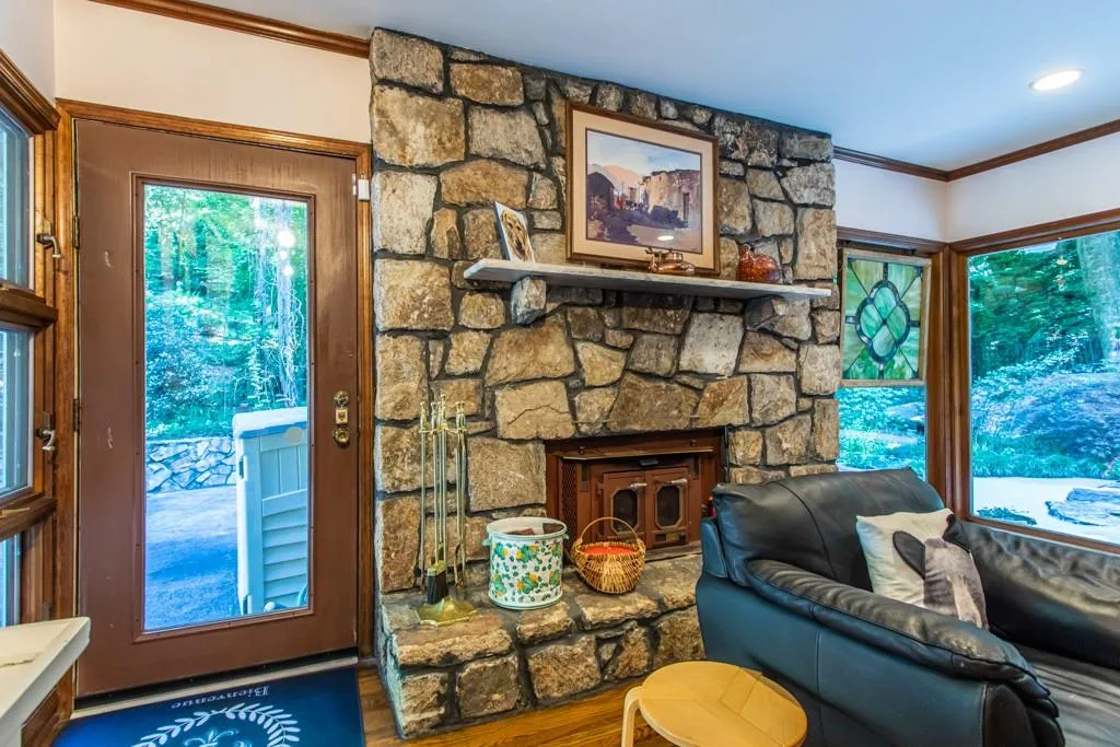 5515 Whitner Drive, Sandy Springs, Georgia 30327, 4 Bedrooms Bedrooms, ,3 BathroomsBathrooms,Residential,Sold,5515 Whitner Drive,7097944