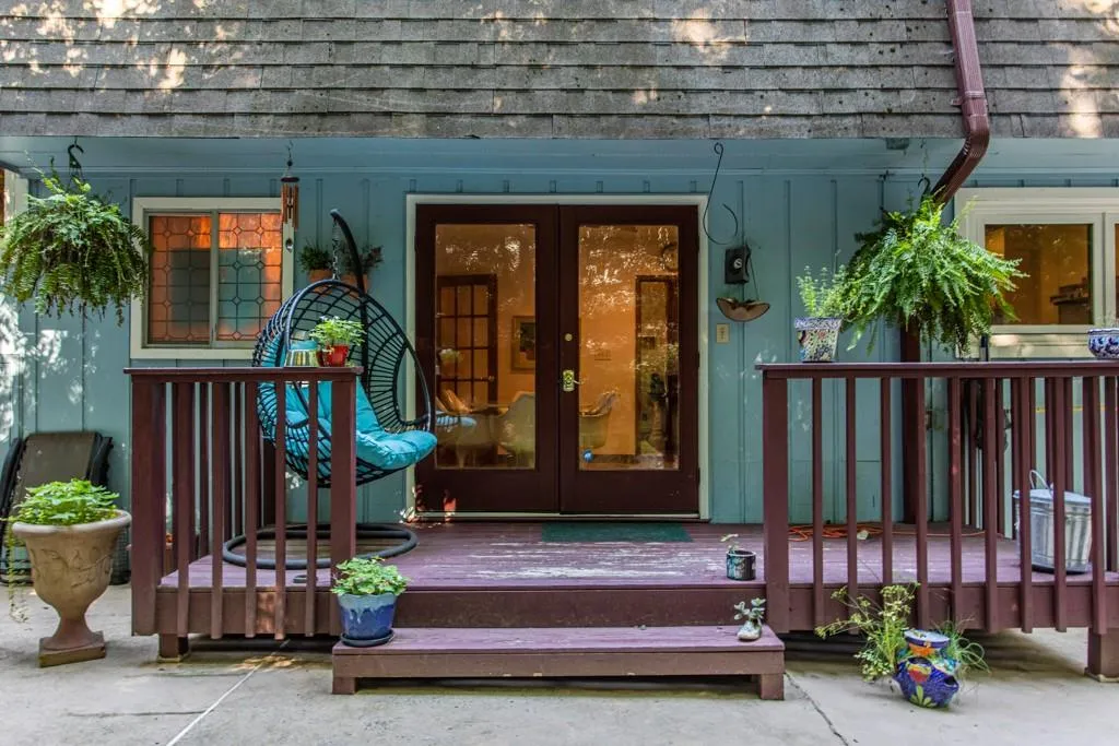 5515 Whitner Drive, Sandy Springs, Georgia 30327, 4 Bedrooms Bedrooms, ,3 BathroomsBathrooms,Residential,Sold,5515 Whitner Drive,7097944