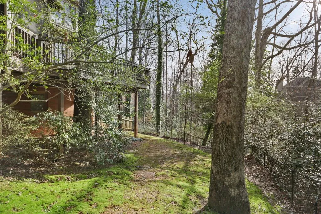 5135 Baroque Circle, Atlanta, Georgia 30342, 5 Bedrooms Bedrooms, ,3 BathroomsBathrooms,Residential,Sold,5135 Baroque Circle,6715953