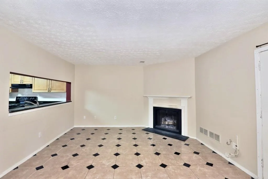 3006 Queen Anne Court, Sandy Springs, Georgia 30350, 2 Bedrooms Bedrooms, ,2 BathroomsBathrooms,Residential,Sold,3006 Queen Anne Court,6574233