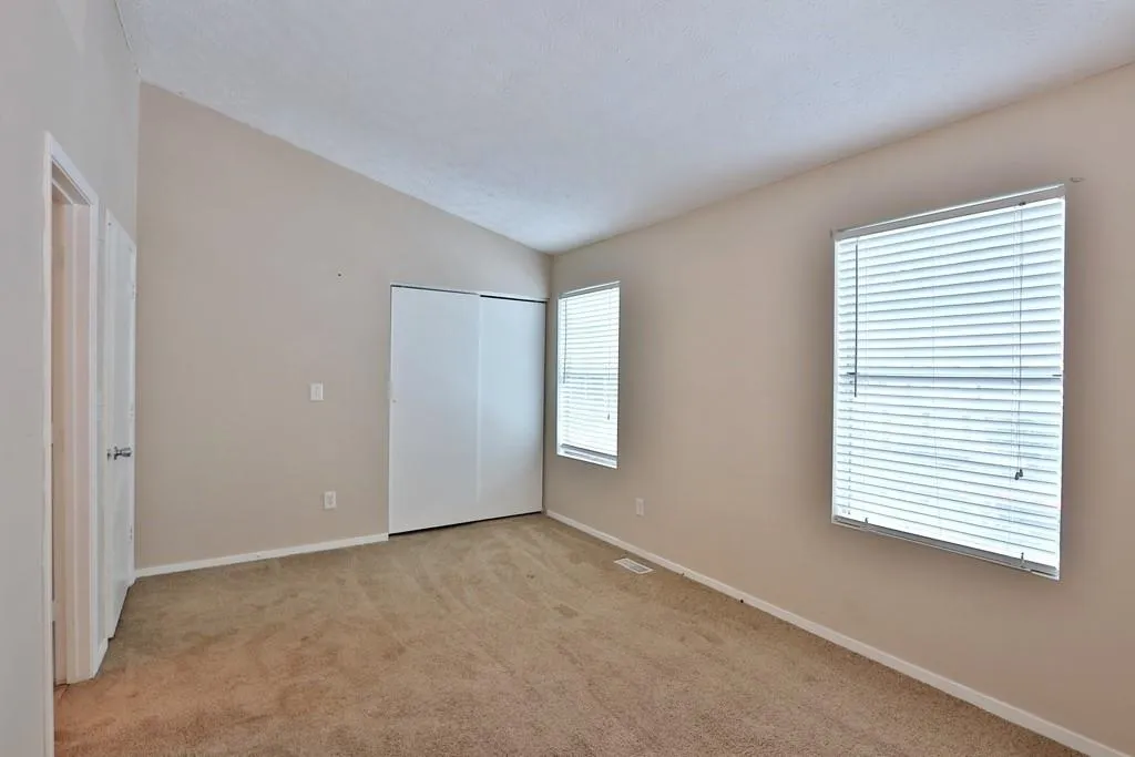 3006 Queen Anne Court, Sandy Springs, Georgia 30350, 2 Bedrooms Bedrooms, ,2 BathroomsBathrooms,Residential,Sold,3006 Queen Anne Court,6574233