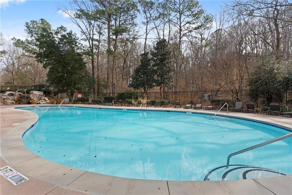 200 River Vista Drive Unit 240, Atlanta, Georgia 30339, 1 Bedroom Bedrooms, ,1 BathroomBathrooms,Residential,For Sale,200 River Vista Drive Unit 240,7711647