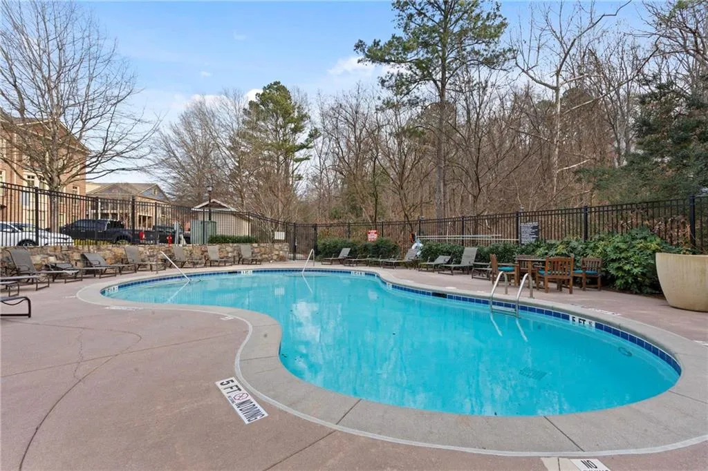 200 River Vista Drive Unit 240, Atlanta, Georgia 30339, 1 Bedroom Bedrooms, ,1 BathroomBathrooms,Residential,For Sale,200 River Vista Drive Unit 240,7711647