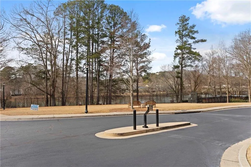 200 River Vista Drive Unit 240, Atlanta, Georgia 30339, 1 Bedroom Bedrooms, ,1 BathroomBathrooms,Residential,For Sale,200 River Vista Drive Unit 240,7711647