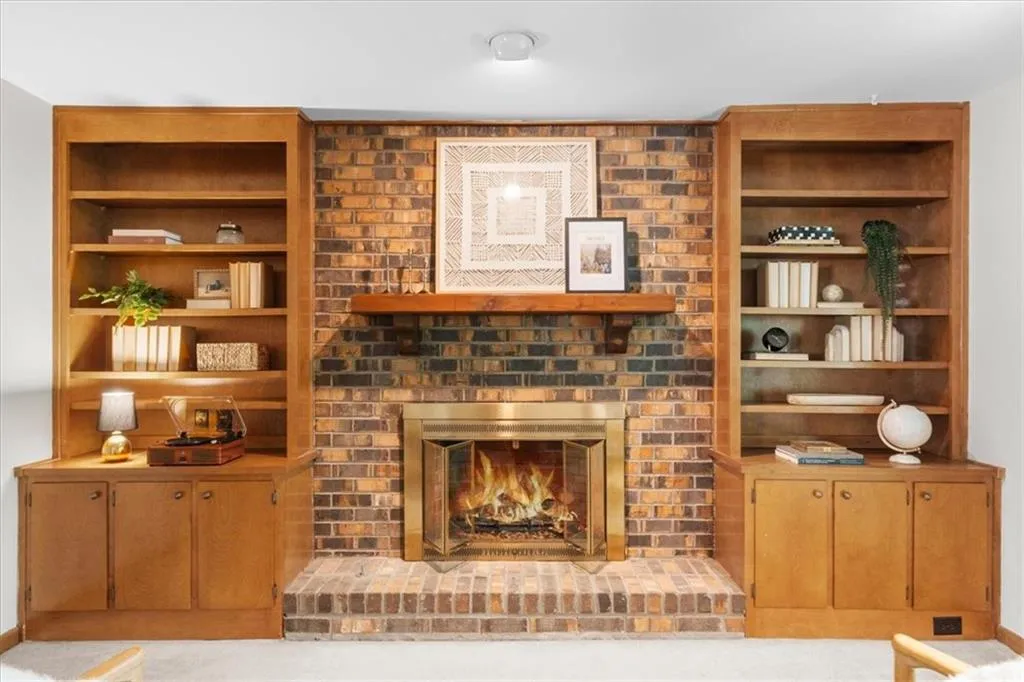 Living area with a fireplace