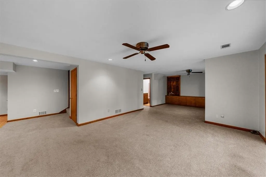 1665 Chevron Way, Sandy Springs, Georgia 30350, 5 Bedrooms Bedrooms, ,4 BathroomsBathrooms,Residential,For Sale,1665 Chevron Way,7576832