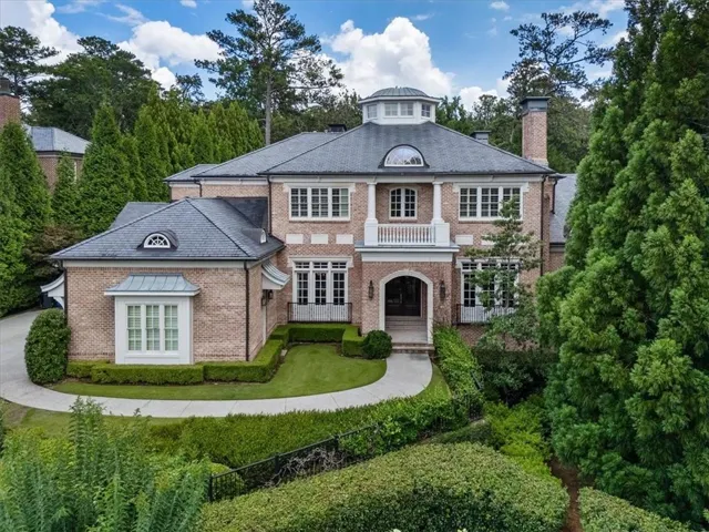 3225 W Paces Park Court Nw, Atlanta, Georgia 30327
