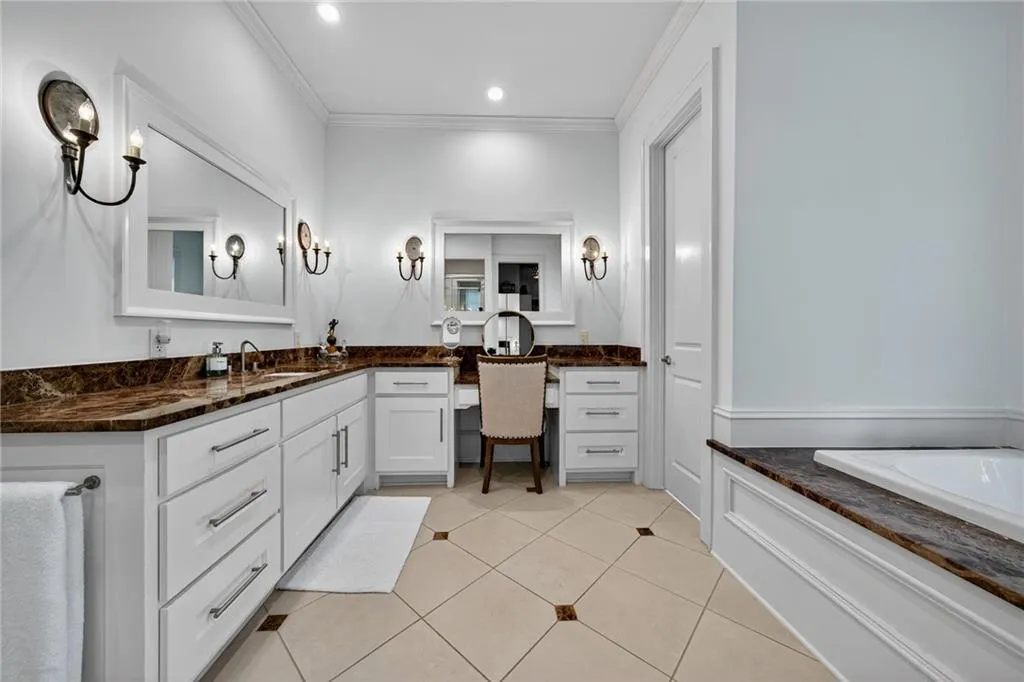 1575 Aragon Way Ne, Atlanta, Georgia 30319, 5 Bedrooms Bedrooms, ,5 BathroomsBathrooms,Residential,For Sale,1575 Aragon Way Ne,7642277