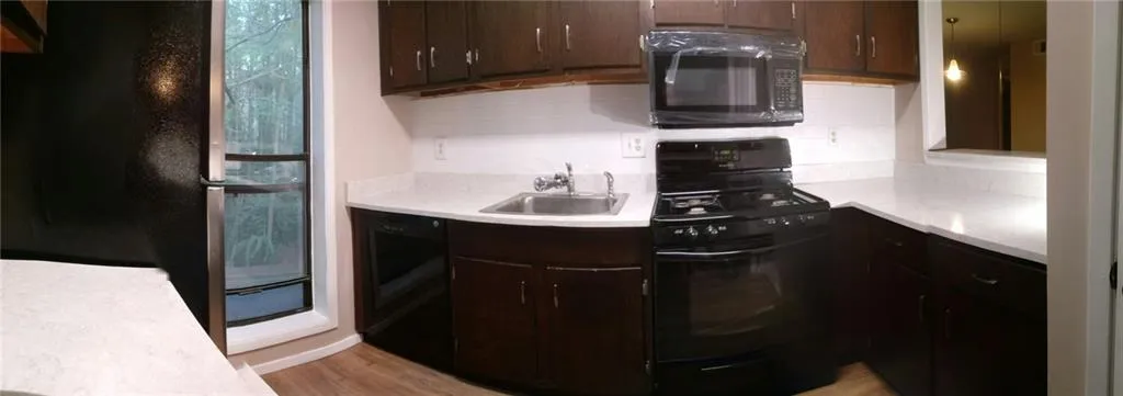 701 River Run Drive, Atlanta, Georgia 30350, 2 Bedrooms Bedrooms, ,2 BathroomsBathrooms,Residential,Sold,701 River Run Drive,6702311