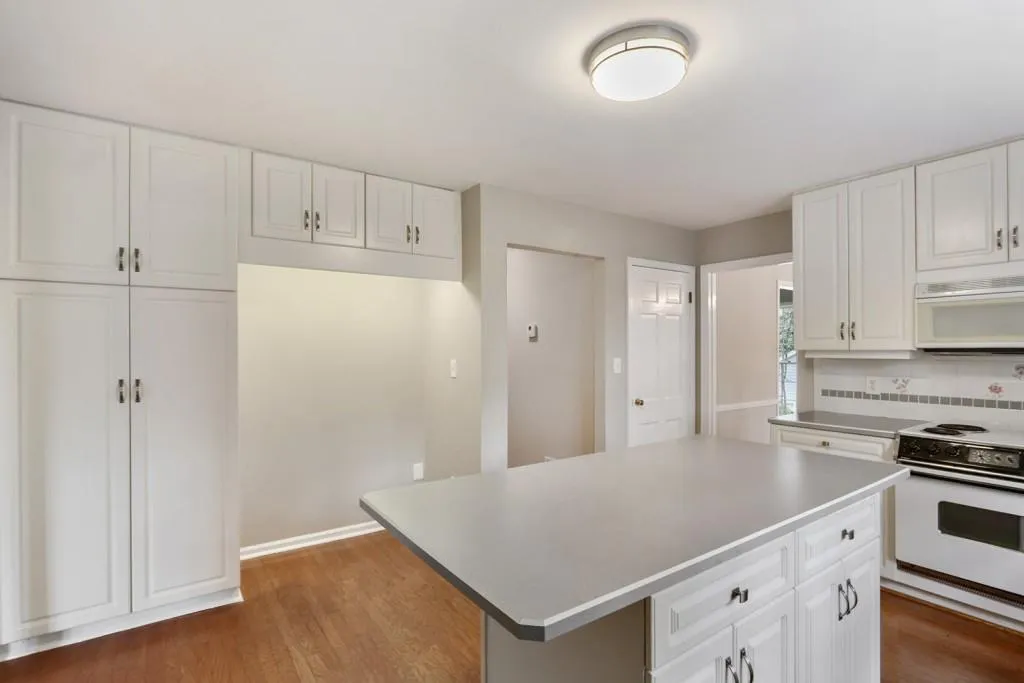 6765 Brandon Mill Road Nw, Sandy Springs, Georgia 30328, 4 Bedrooms Bedrooms, ,2 BathroomsBathrooms,Residential,Sold,6765 Brandon Mill Road Nw,6707919