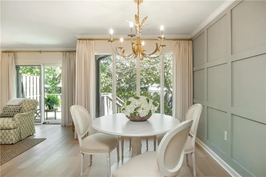 39 Ivy Gates Ne, Atlanta, Georgia 30342, 2 Bedrooms Bedrooms, ,2 BathroomsBathrooms,Residential,Sold,39 Ivy Gates Ne,7556501