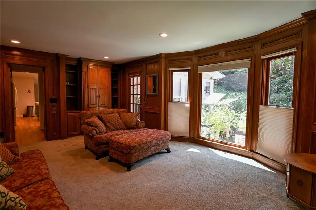 300 Spindle Court, Sandy Springs, Georgia 30350, 4 Bedrooms Bedrooms, ,3 BathroomsBathrooms,Residential,Sold,300 Spindle Court,6765808 300 Spindle Court, Sandy Springs, Georgia 30350, 4 Bedrooms Bedrooms, ,3 BathroomsBathrooms,Residential,Sold,300 Spindle Court,6765808