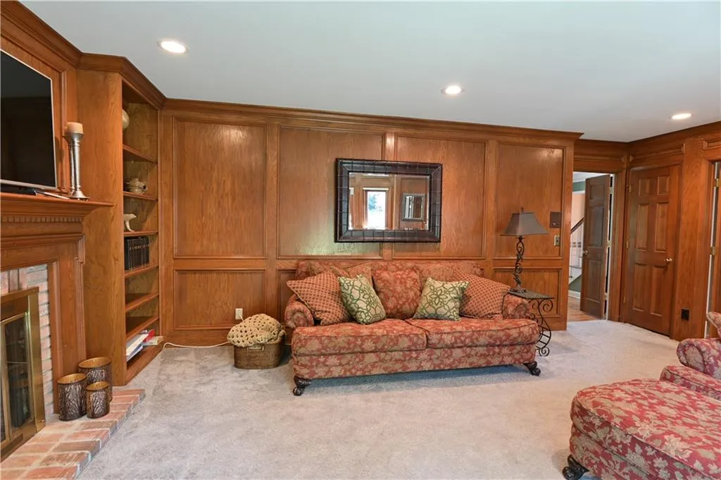 300 Spindle Court, Sandy Springs, Georgia 30350, 4 Bedrooms Bedrooms, ,3 BathroomsBathrooms,Residential,Sold,300 Spindle Court,6765808 300 Spindle Court, Sandy Springs, Georgia 30350, 4 Bedrooms Bedrooms, ,3 BathroomsBathrooms,Residential,Sold,300 Spindle Court,6765808