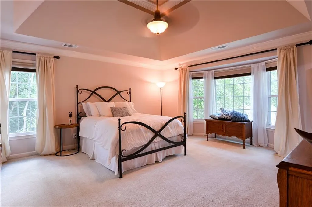 300 Spindle Court, Sandy Springs, Georgia 30350, 4 Bedrooms Bedrooms, ,3 BathroomsBathrooms,Residential,Sold,300 Spindle Court,6765808 300 Spindle Court, Sandy Springs, Georgia 30350, 4 Bedrooms Bedrooms, ,3 BathroomsBathrooms,Residential,Sold,300 Spindle Court,6765808