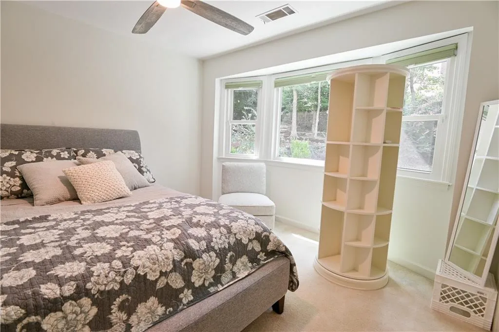 300 Spindle Court, Sandy Springs, Georgia 30350, 4 Bedrooms Bedrooms, ,3 BathroomsBathrooms,Residential,Sold,300 Spindle Court,6765808 300 Spindle Court, Sandy Springs, Georgia 30350, 4 Bedrooms Bedrooms, ,3 BathroomsBathrooms,Residential,Sold,300 Spindle Court,6765808