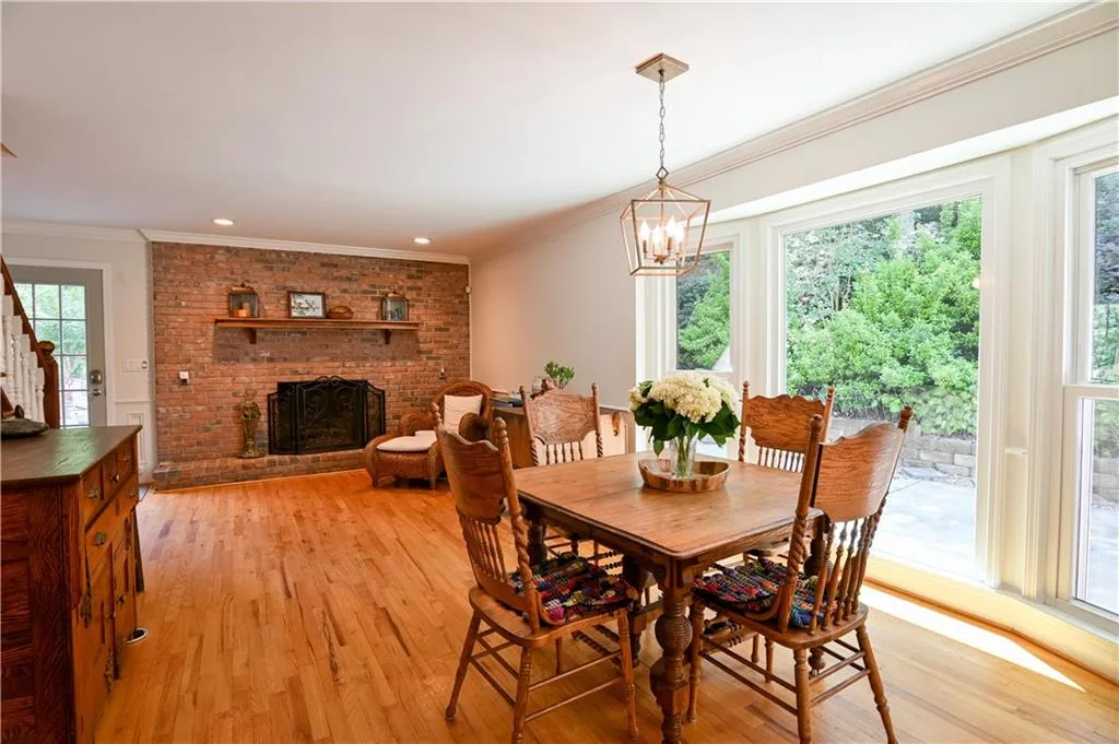 300 Spindle Court, Sandy Springs, Georgia 30350, 4 Bedrooms Bedrooms, ,3 BathroomsBathrooms,Residential,Sold,300 Spindle Court,6765808 300 Spindle Court, Sandy Springs, Georgia 30350, 4 Bedrooms Bedrooms, ,3 BathroomsBathrooms,Residential,Sold,300 Spindle Court,6765808