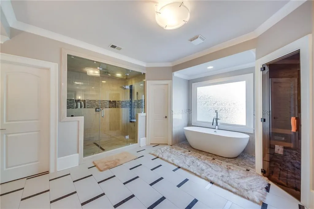 1225 Spalding Drive, Sandy Springs, Georgia 30350, 7 Bedrooms Bedrooms, ,7 BathroomsBathrooms,Residential,Sold,1225 Spalding Drive,7163227