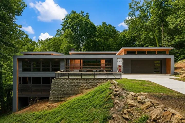 242 Valley Ridge Drive, Roswell, Georgia 30075